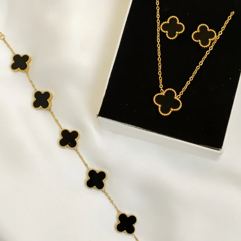 4 Leaf Clover Set "Black"