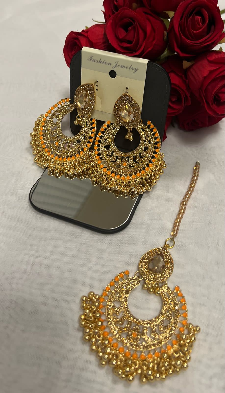 "Golden Blossom Elegance ore