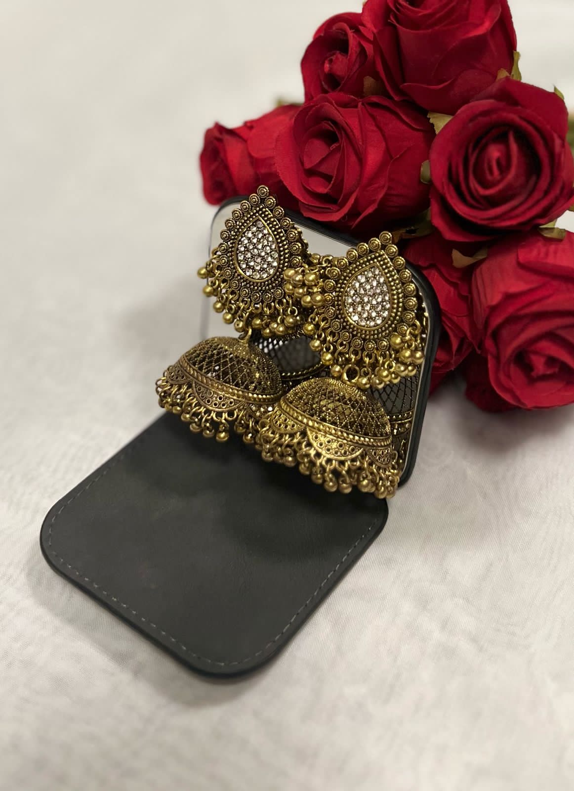 Kundan Jhumkas