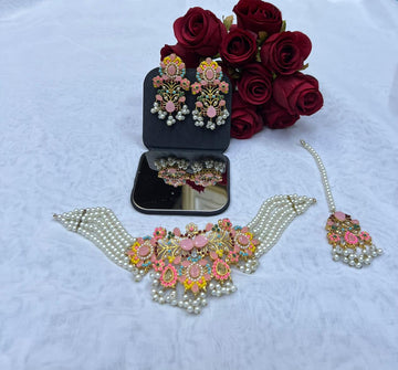 Floral Pearl Majesty
